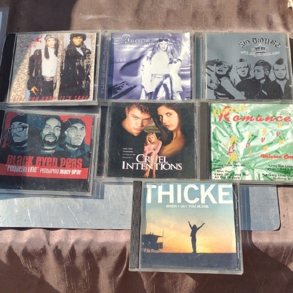 Collection of Music CDs - Picture 1 of 4